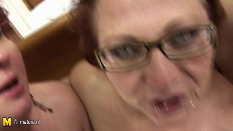 51742