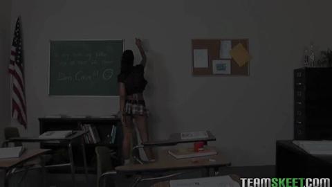 47193
